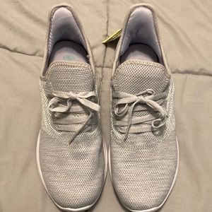 New Womens Size 11 W Althletic Tennis Shoes